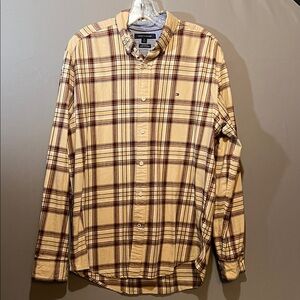 Tommy Hilfiger Men's Beige and Brown Plaid Shirt